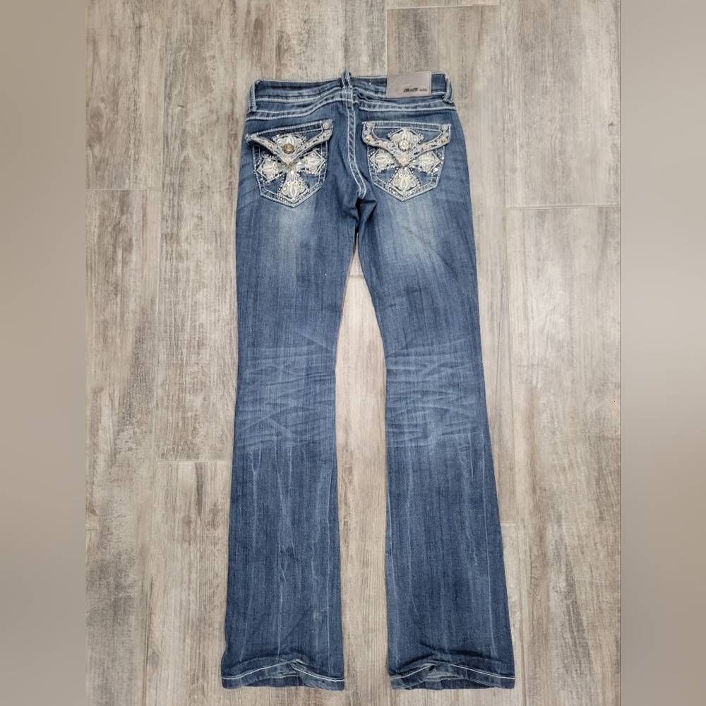 Grace in LA Jeans.